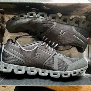 OC Cloud black/black running shoes. Size 8.5 women’s. Worn less than 5x. EUC.